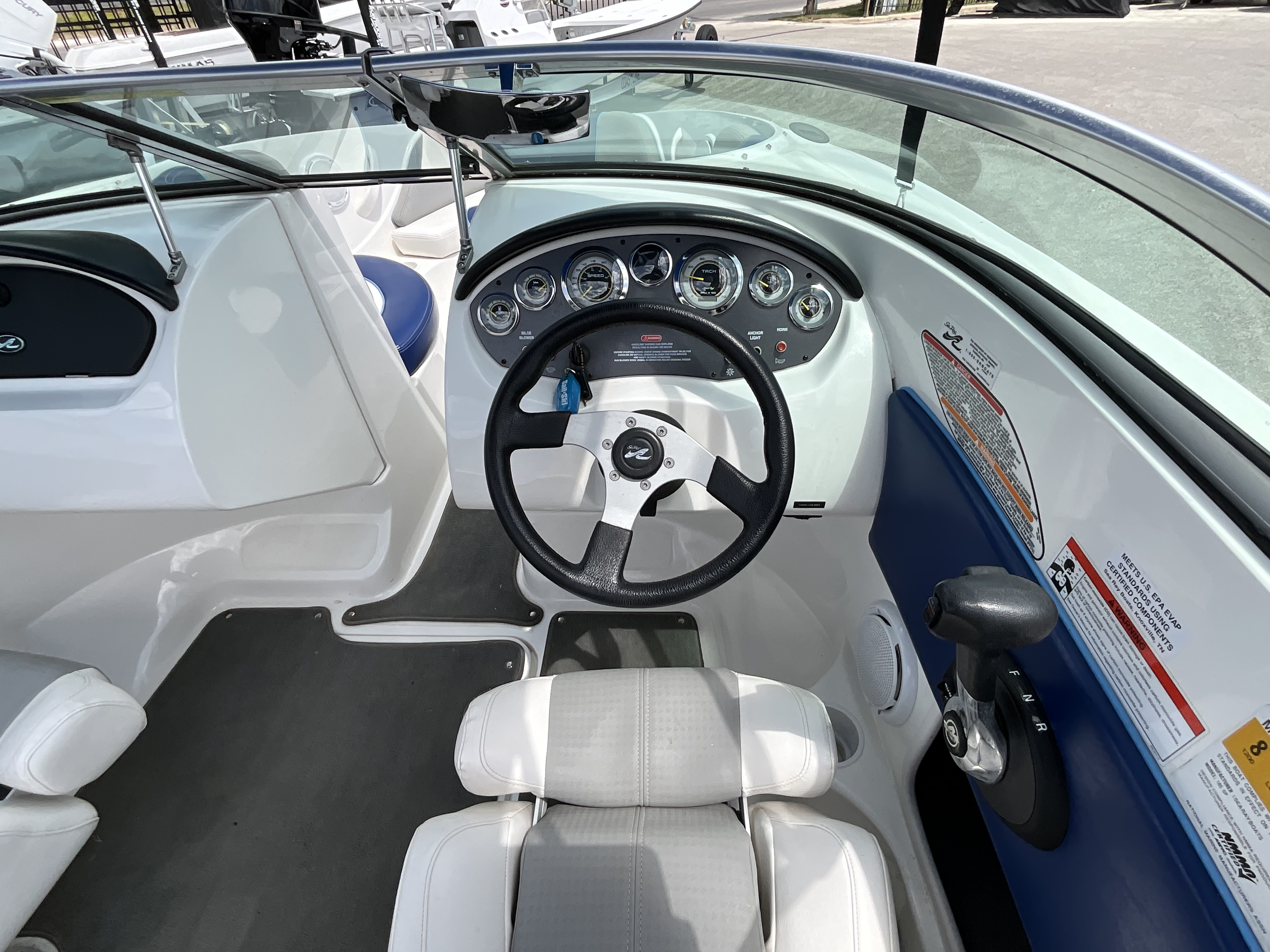 2011 SEA RAY BOATS 185 Sport 185 SPORT - Image 8