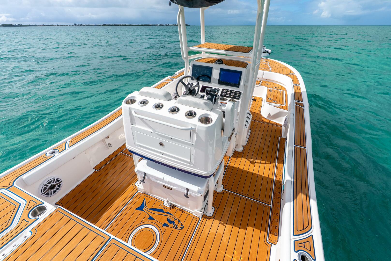 2024 Caymas Hybrid Boat 281 HB - Image 18