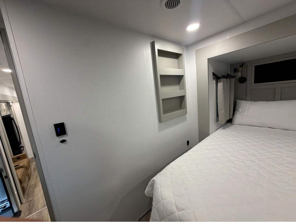 2026 BRINKLEY G 3520 - Image 26