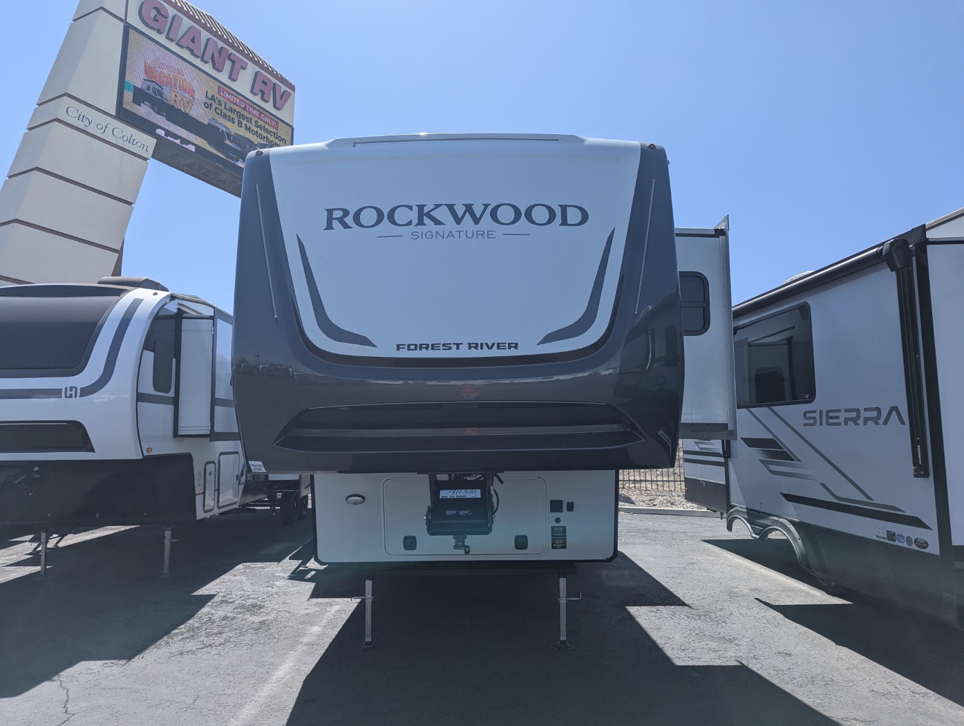 2026 Forest River Rockwood Signature 404SRK - Image 2