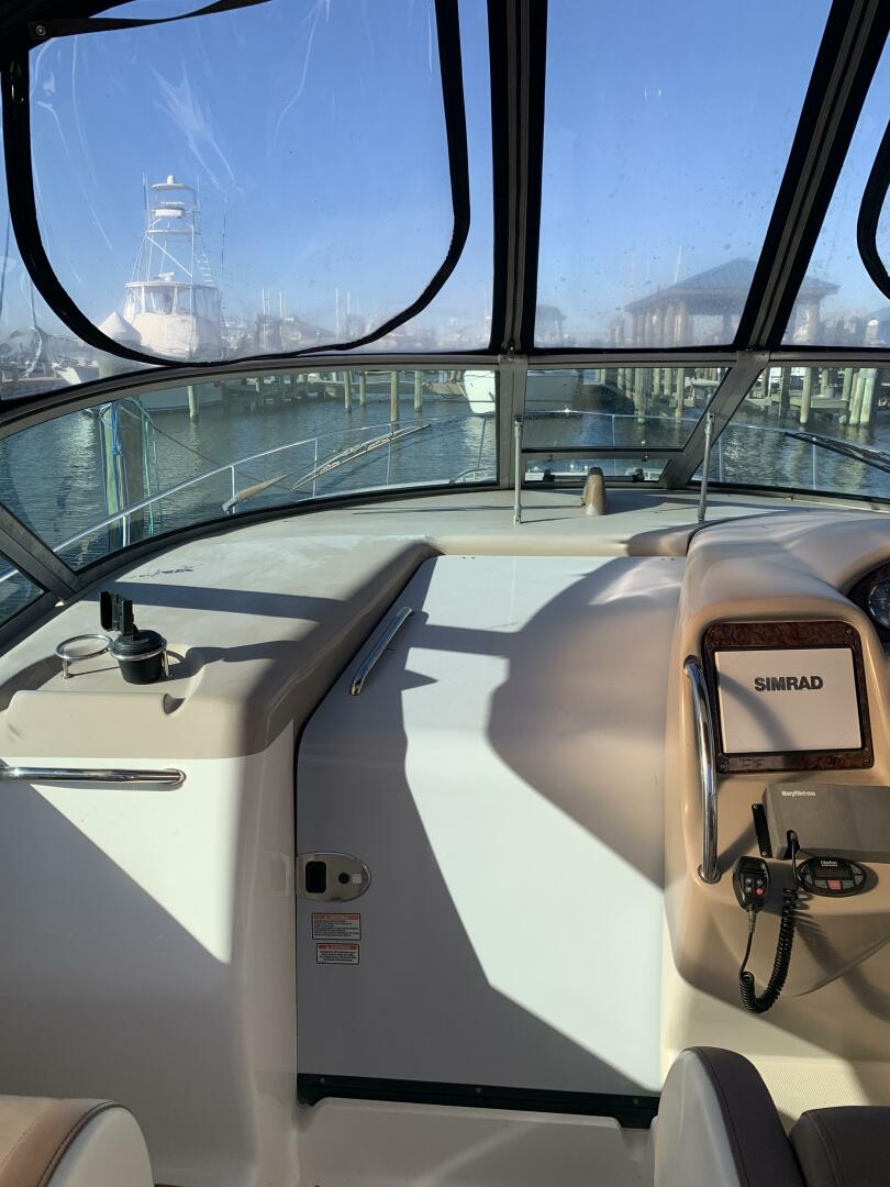 2005 Sea Ray 340 Sundancer - Image 13