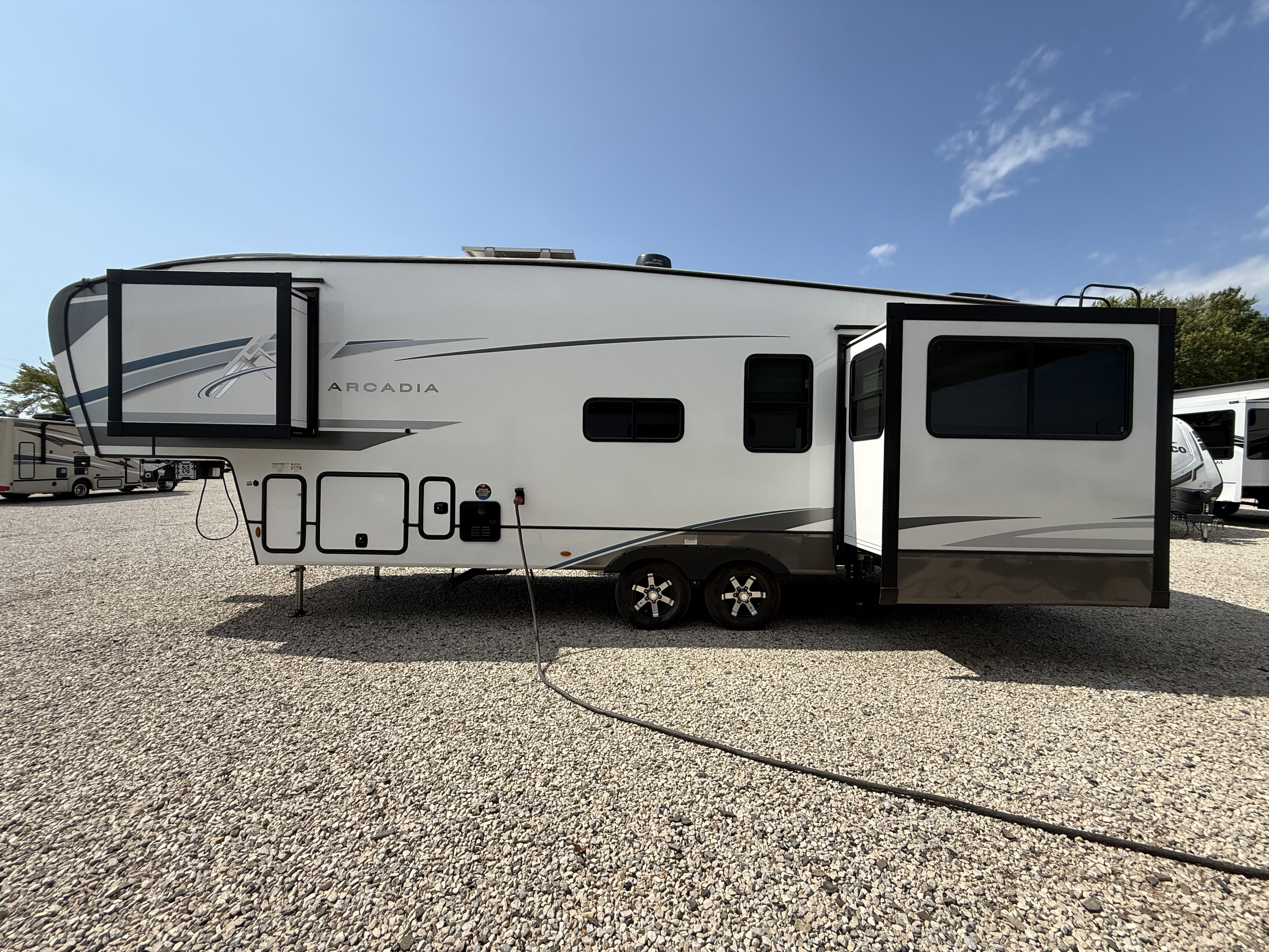 2024 Keystone Arcadia Super Lite 294SLRD - Image 4