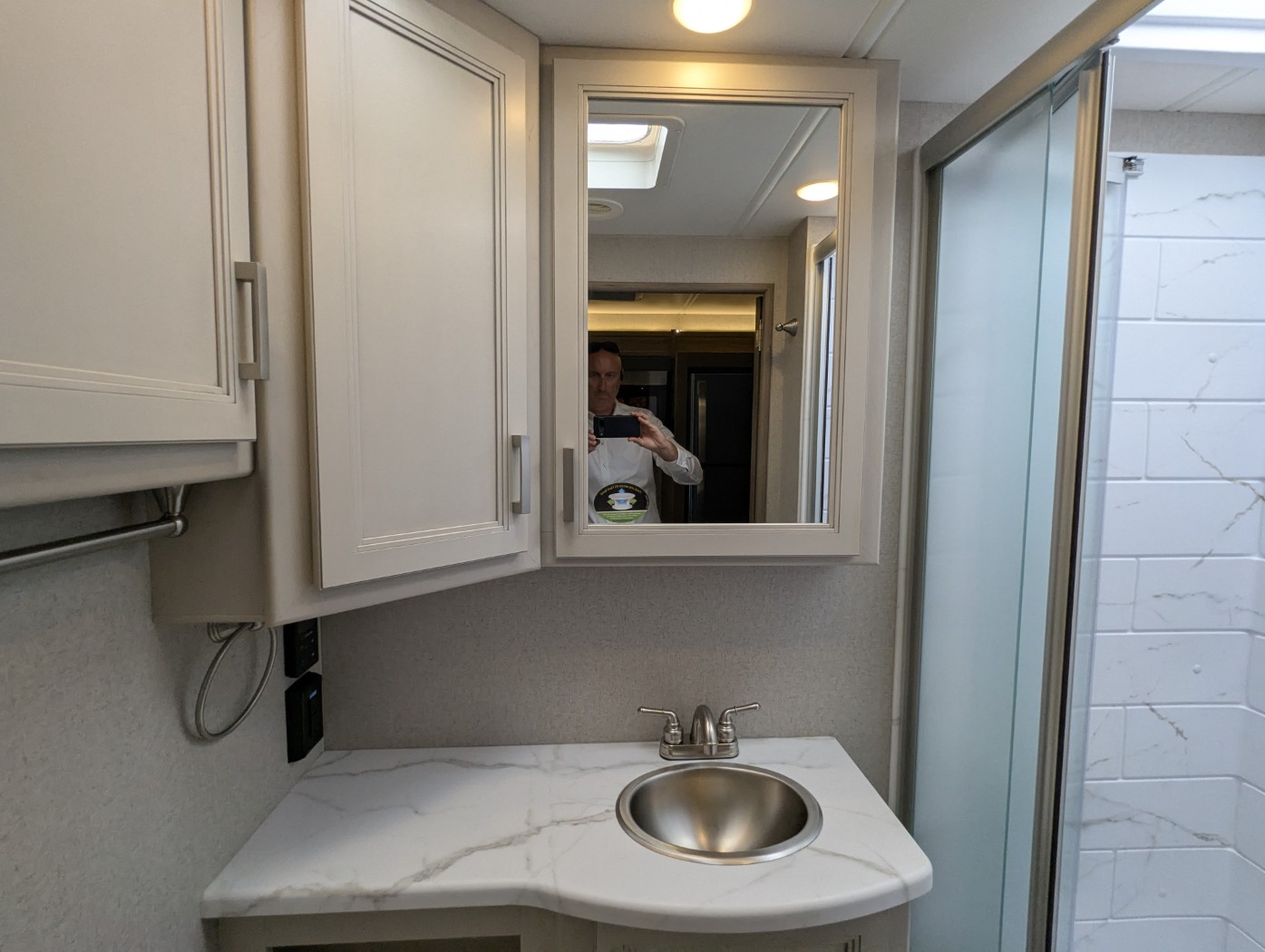 2027 Thor Motor Coach Omni X32 - Image 47