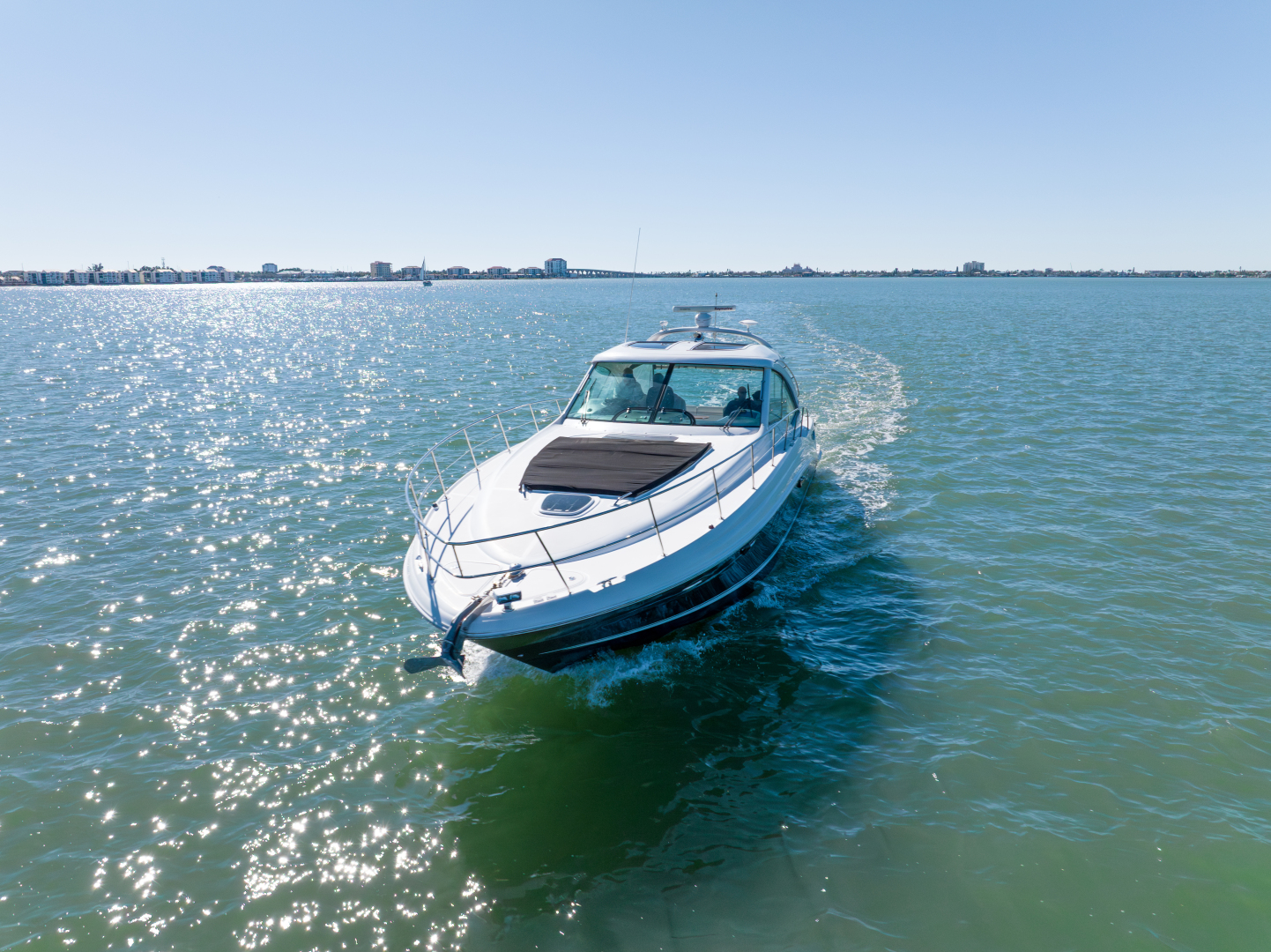 2010 Sea Ray 50 SUNDANCER - Image 11
