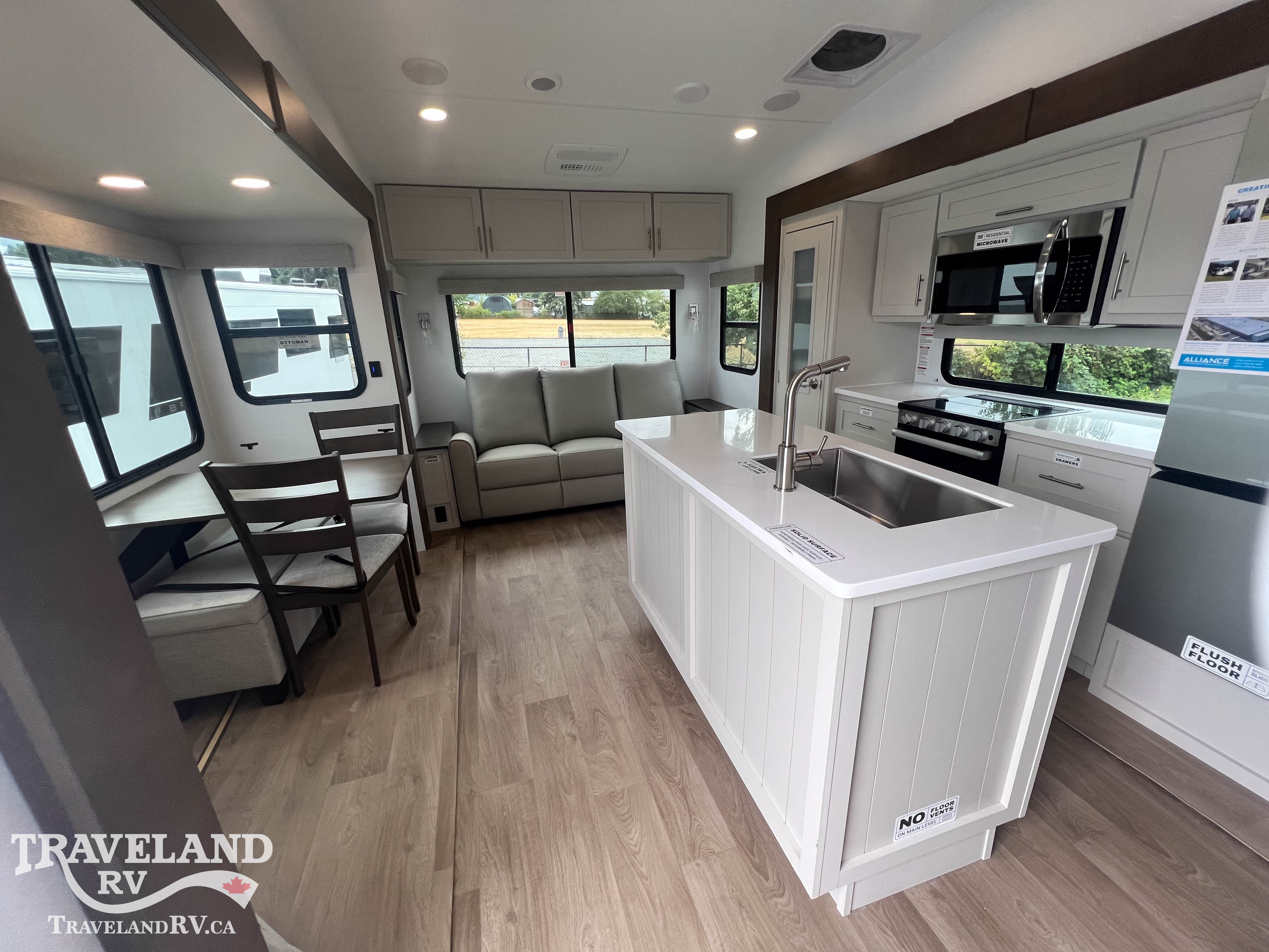 2027 Alliance RV Avenue 25RL - Image 3