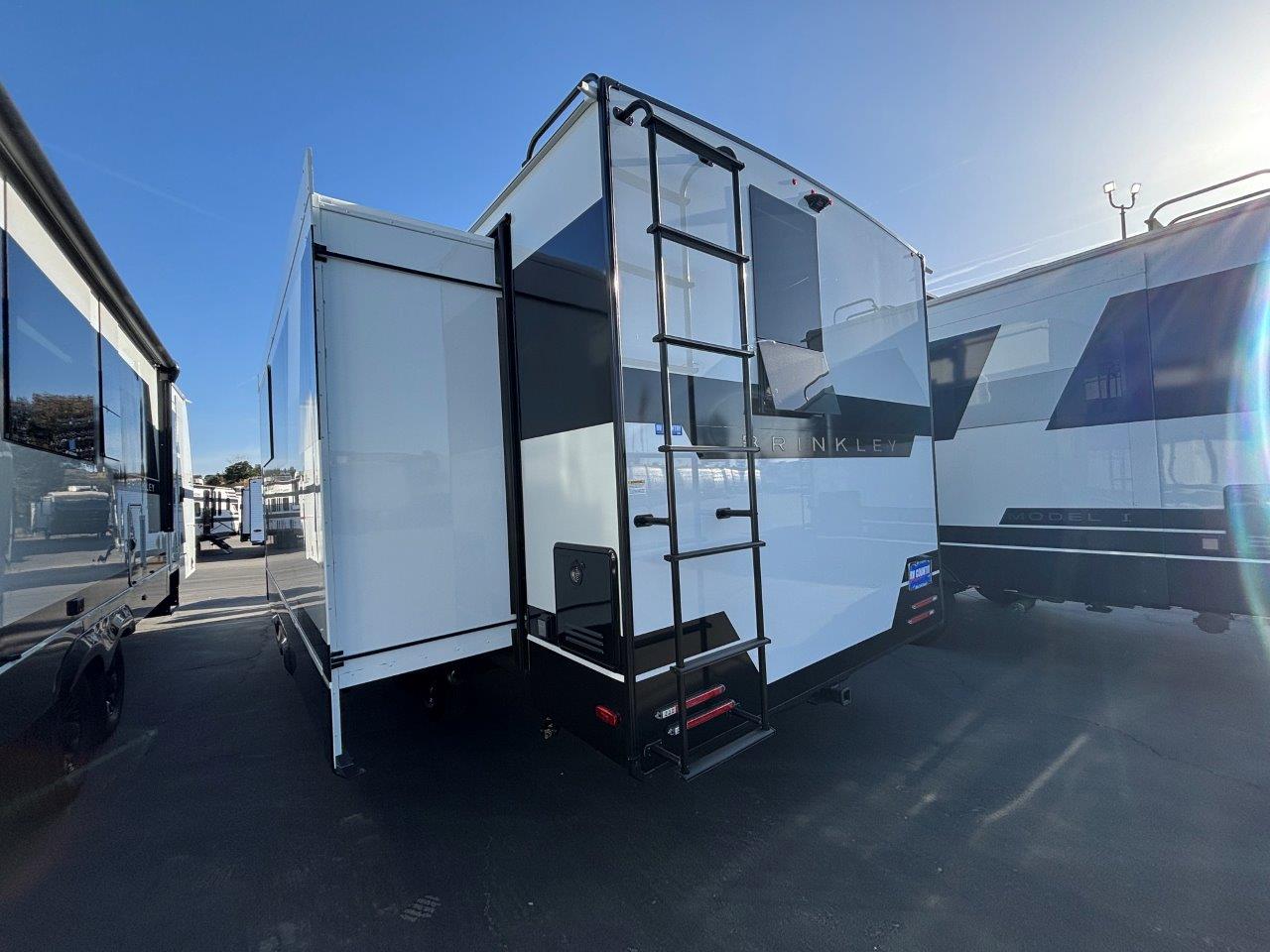 2026 Brinkley RV Model Ix 23x - Image 3