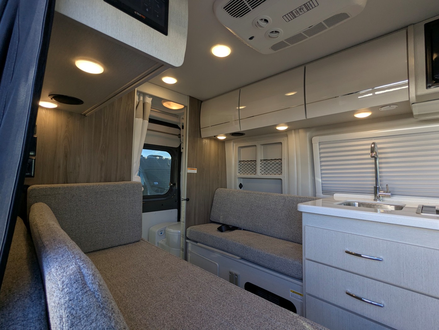 2026 Thor Motor Coach Rize 18G - Image 11