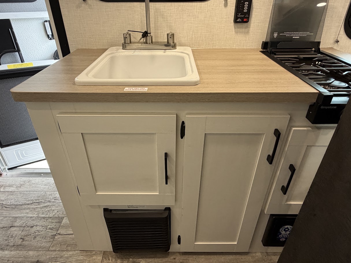 2026 VENTURE RV SIENNA 140VFD - Image 28