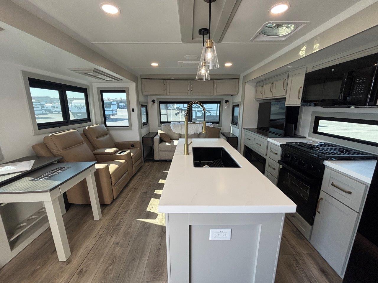 2027 Brinkley RV Model Z Air 297 - Image 6