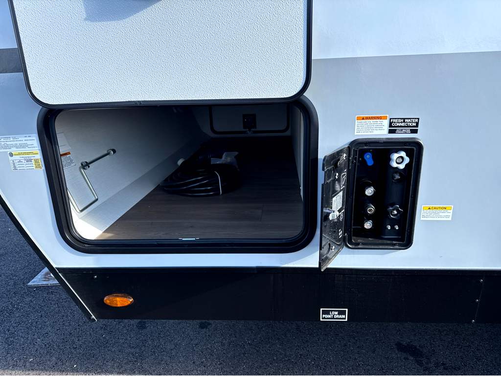 2027 VENTURE RV STRATUS 271VRK - Image 7