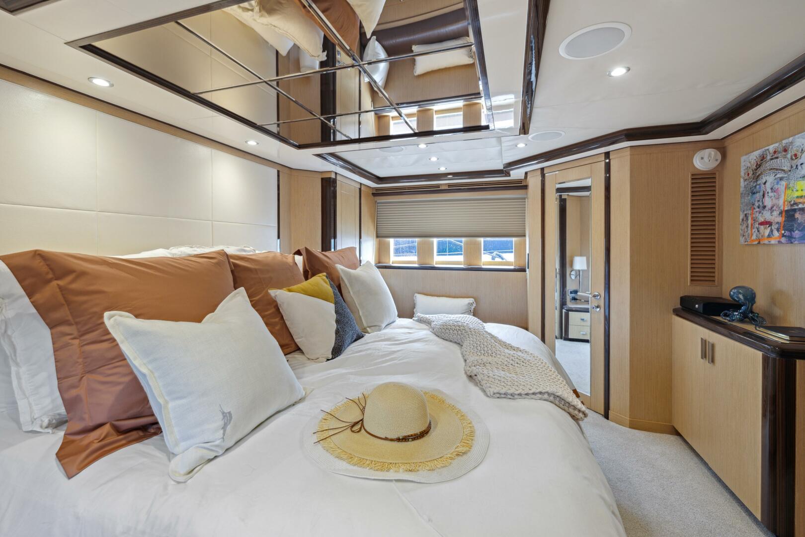 2010 Ocean Alexander 83 - Image 61