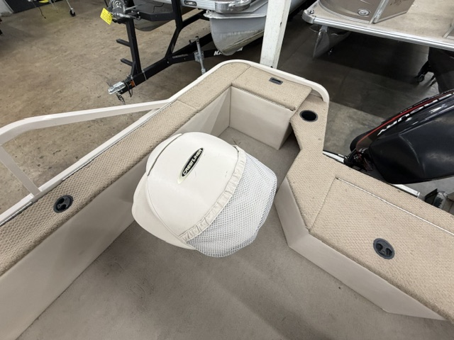2002 CRESTLINER 2085 CFI - Image 17
