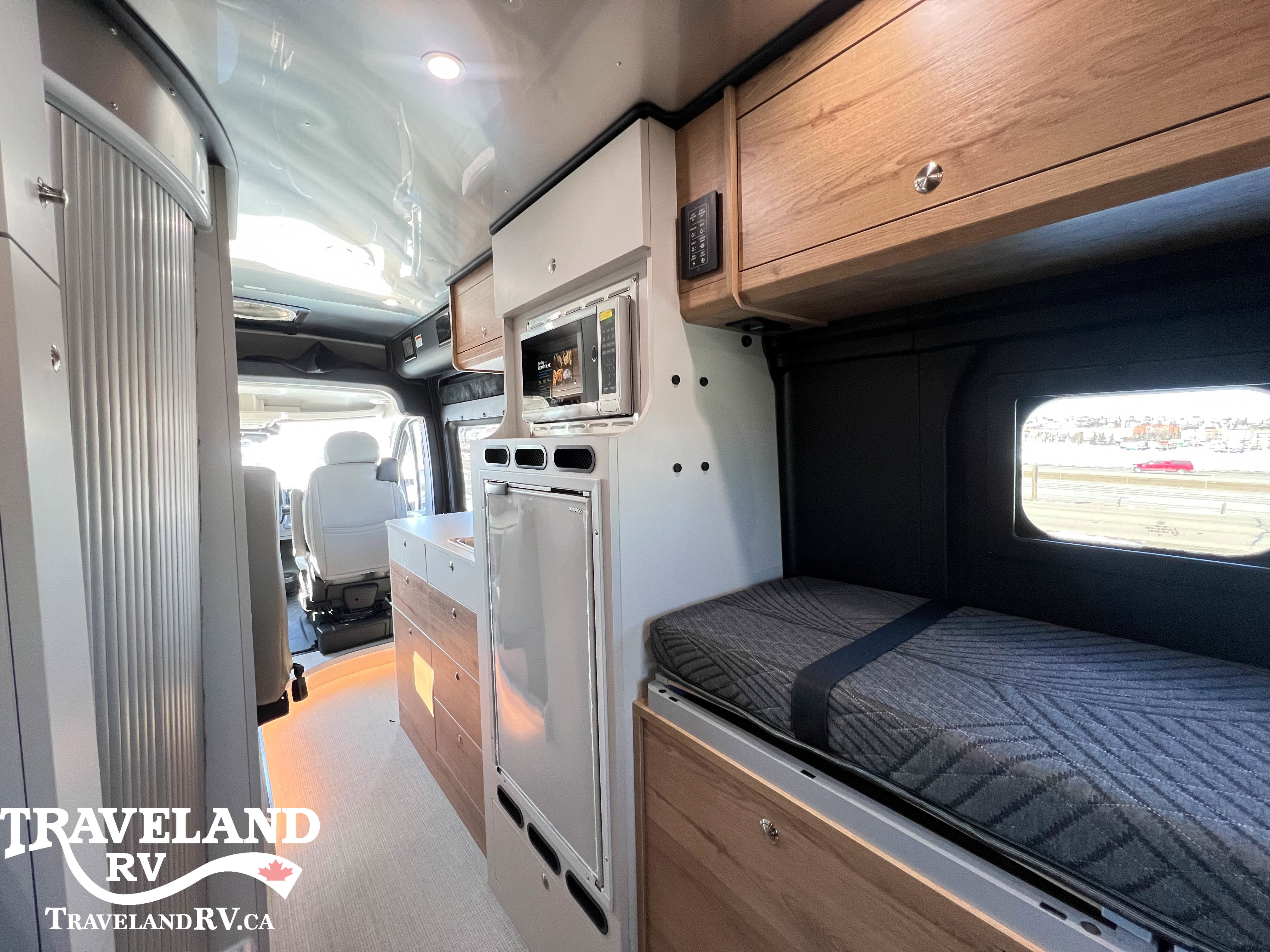 2025 Airstream Rangeline Base - Image 24