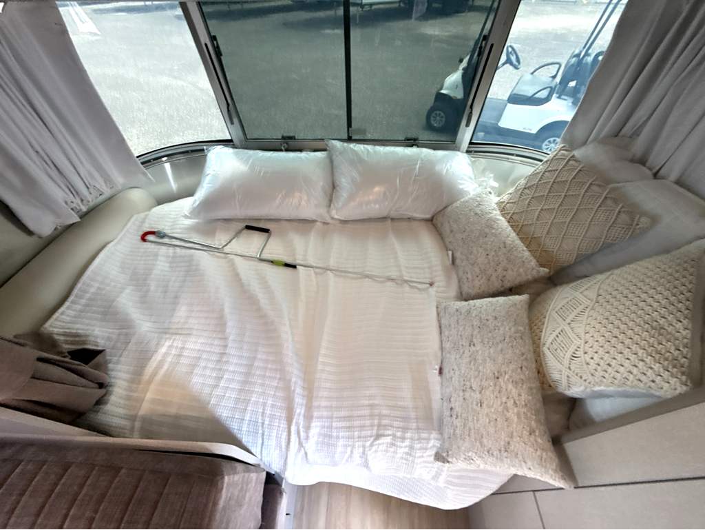 2026 AIRSTREAM CARAVEL 20FB - Image 14