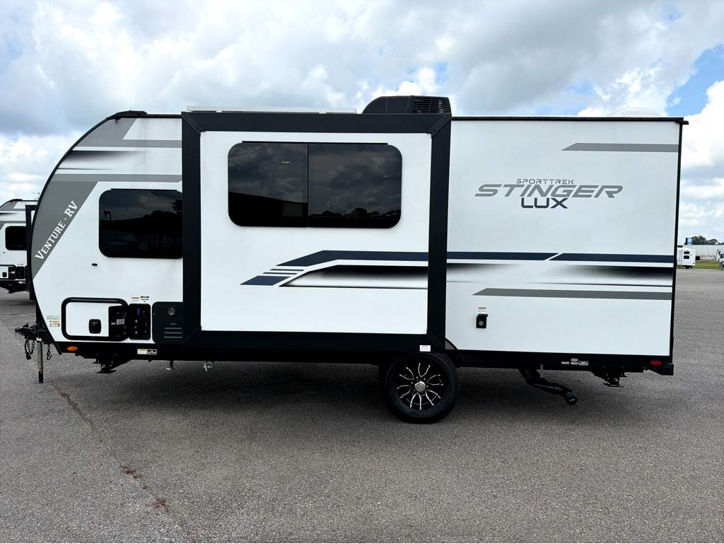 2026 VENTURE RV SPORTTREK STINGER 161VUD - Image 7