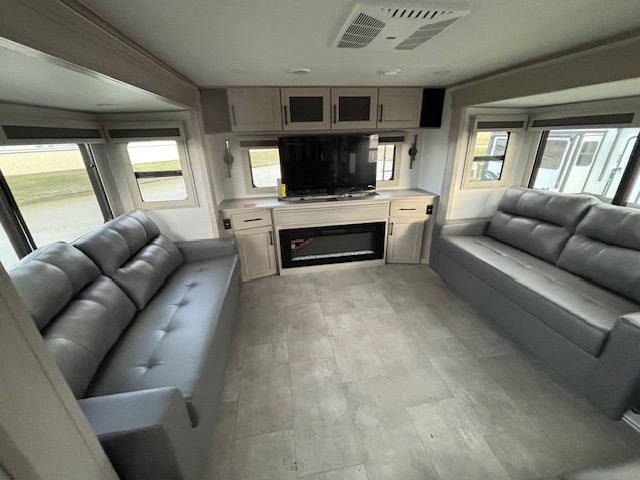 2026 Grand Design Solitude 376RD - Image 15