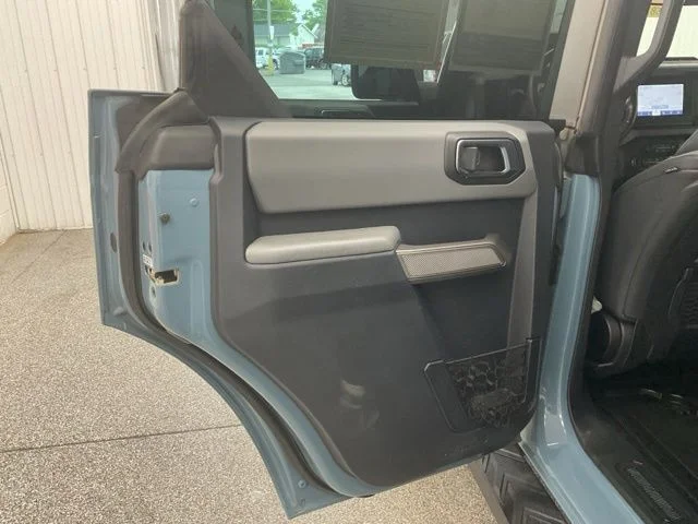 2022 Ford Bronco Utility 4D Black Diamond 4WD - Image 20
