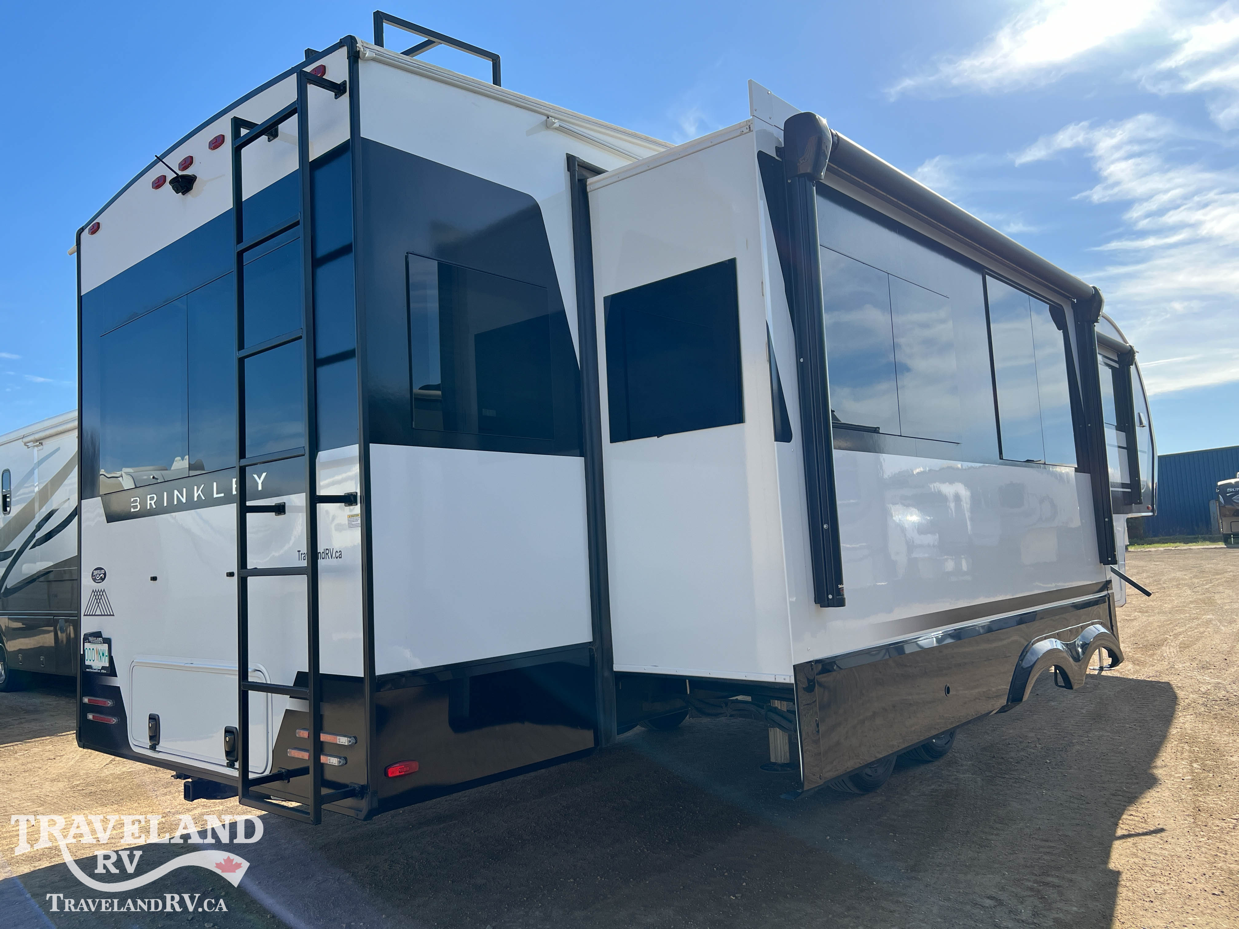 2025 BRINKLEY MODEL Z 3100 - Image 9