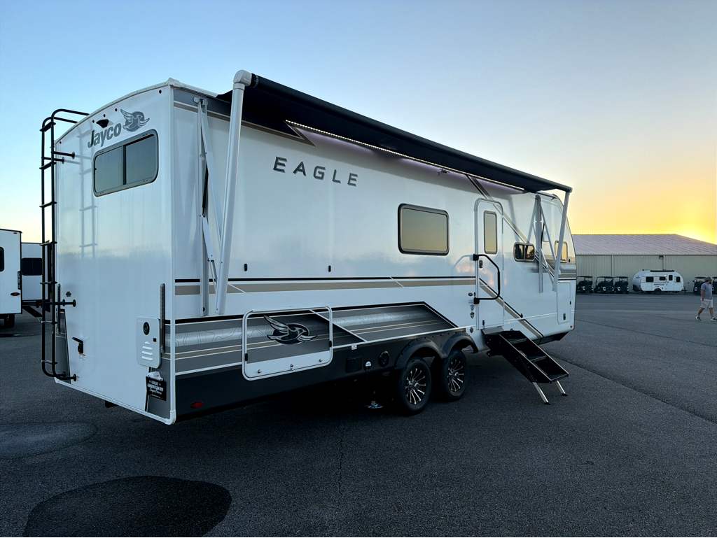 2027 JAYCO EAGLE 265FKDS - Image 3