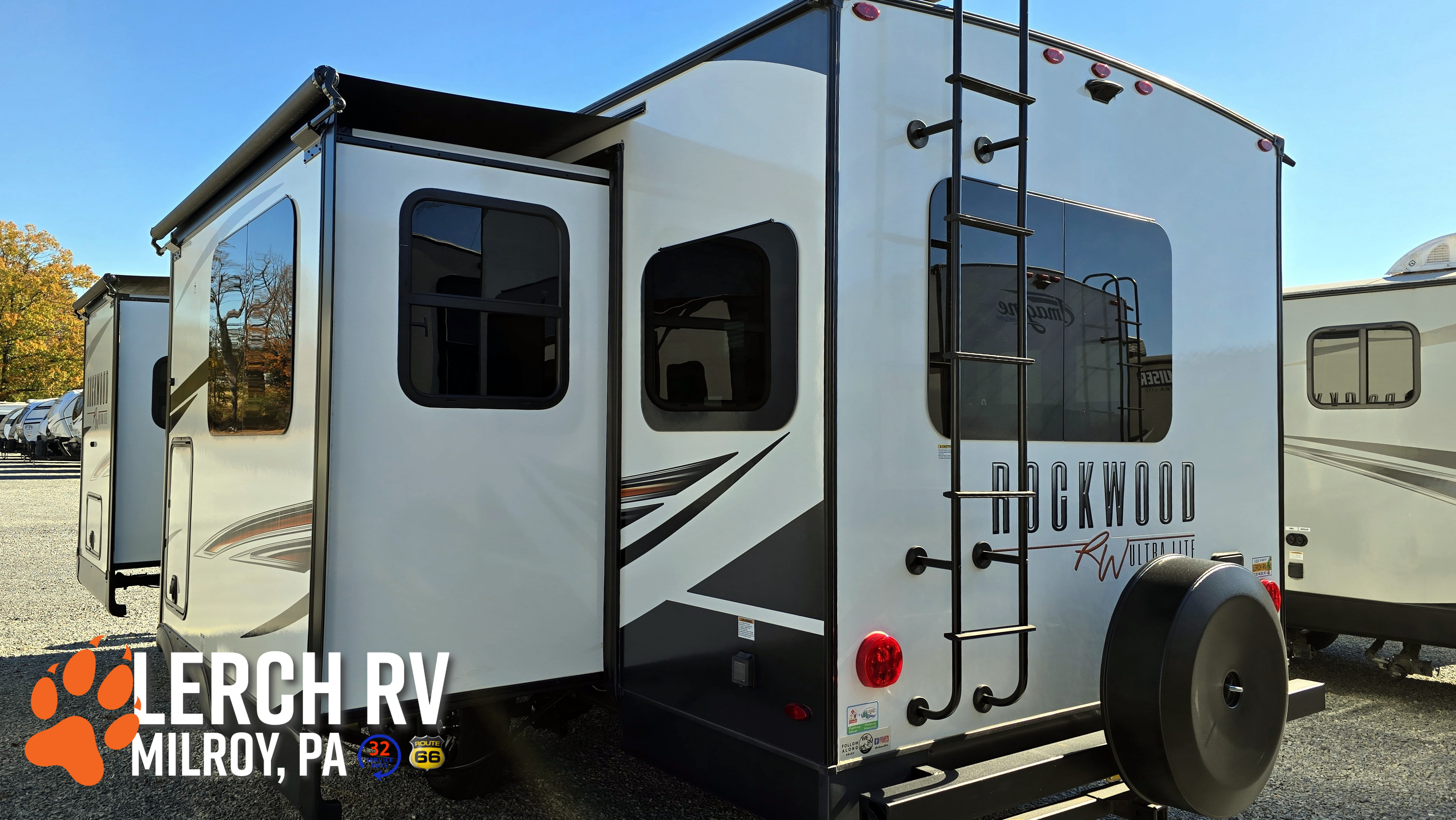 2022 Forest River Rockwood Ultra Lite 2613BS - Image 4