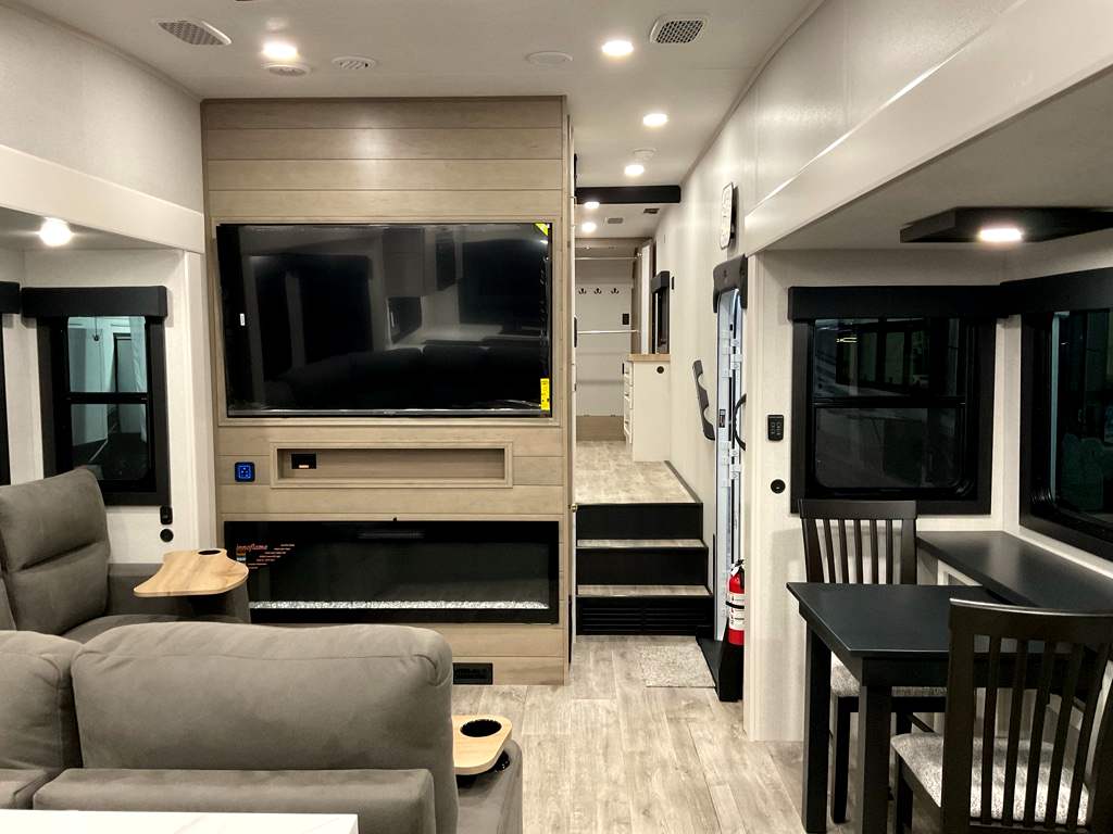 2026 JAYCO Eagle 365 UKTS - Image 9