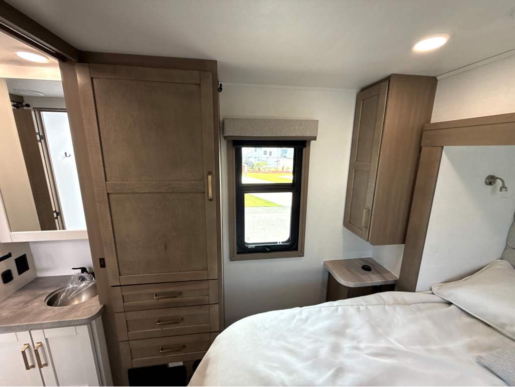 2027 ENTEGRA COACH ODYSSEY 30Z - Image 30