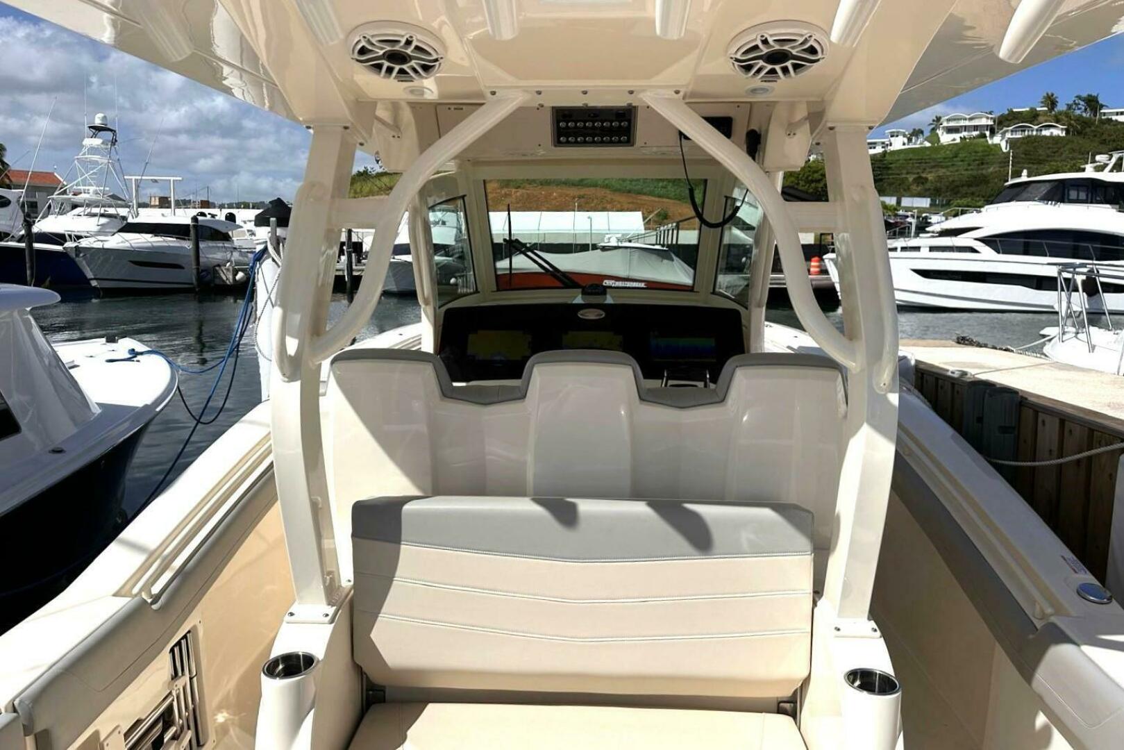 2023 Scout 355 LXF - Image 13