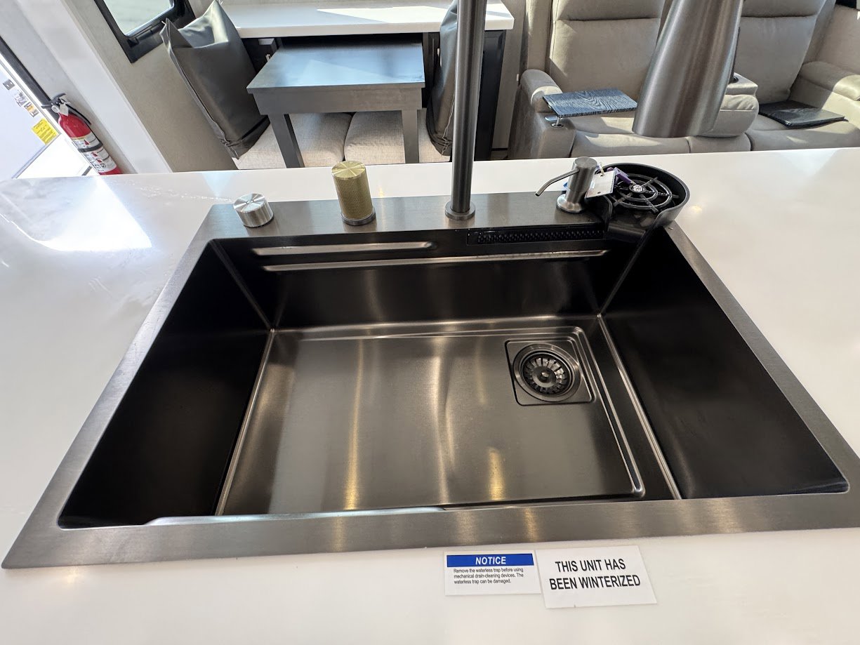2026 JAYCO PINNACLE 32RLTS - Image 25