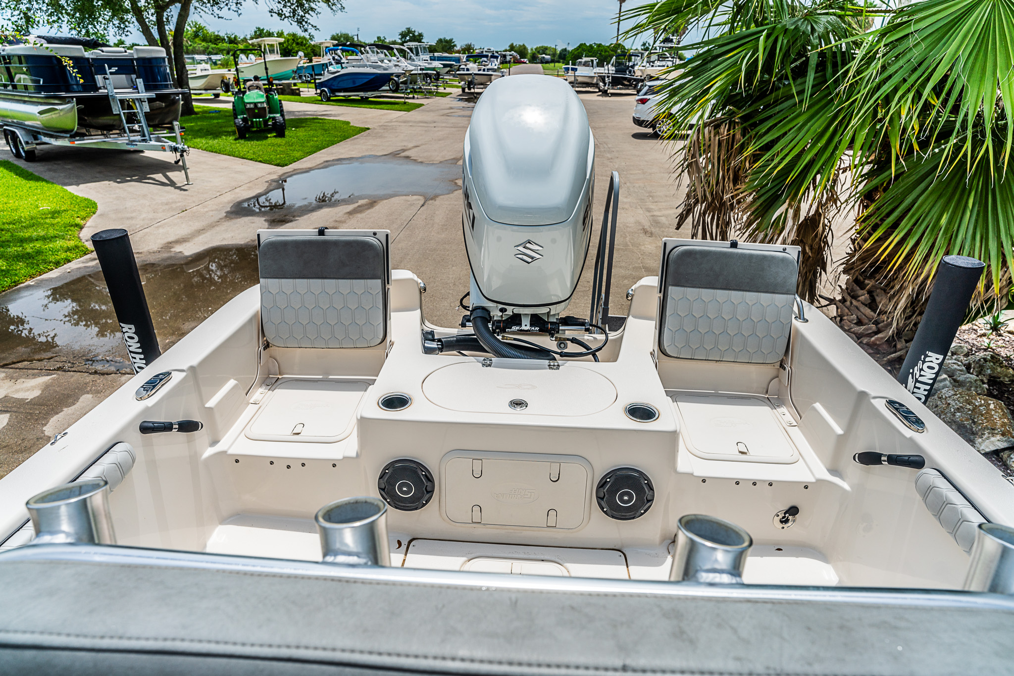 2025 Carolina Skiff 25 LS - Image 11
