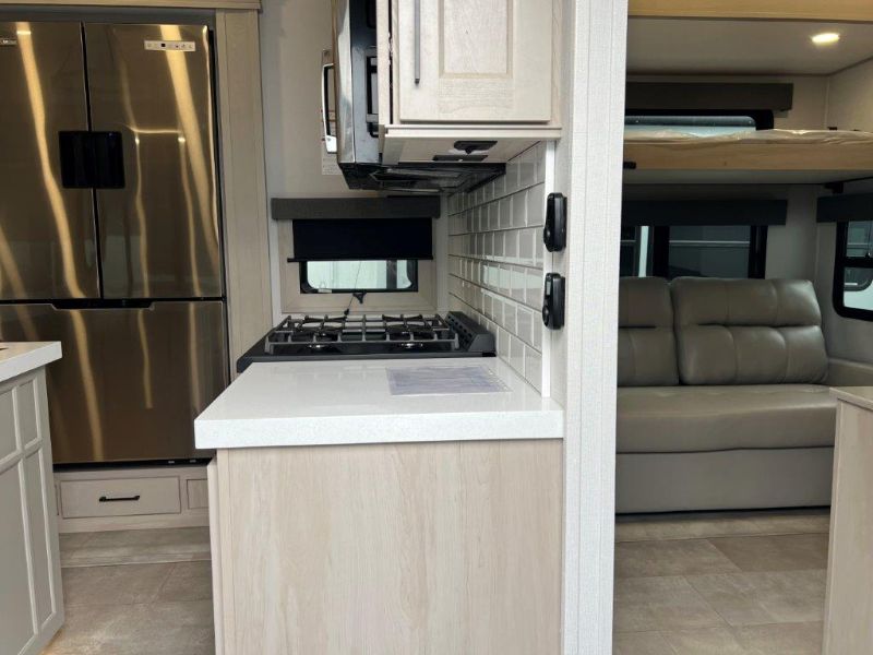 2025 Grand Design Solitude 388MBS - Image 3
