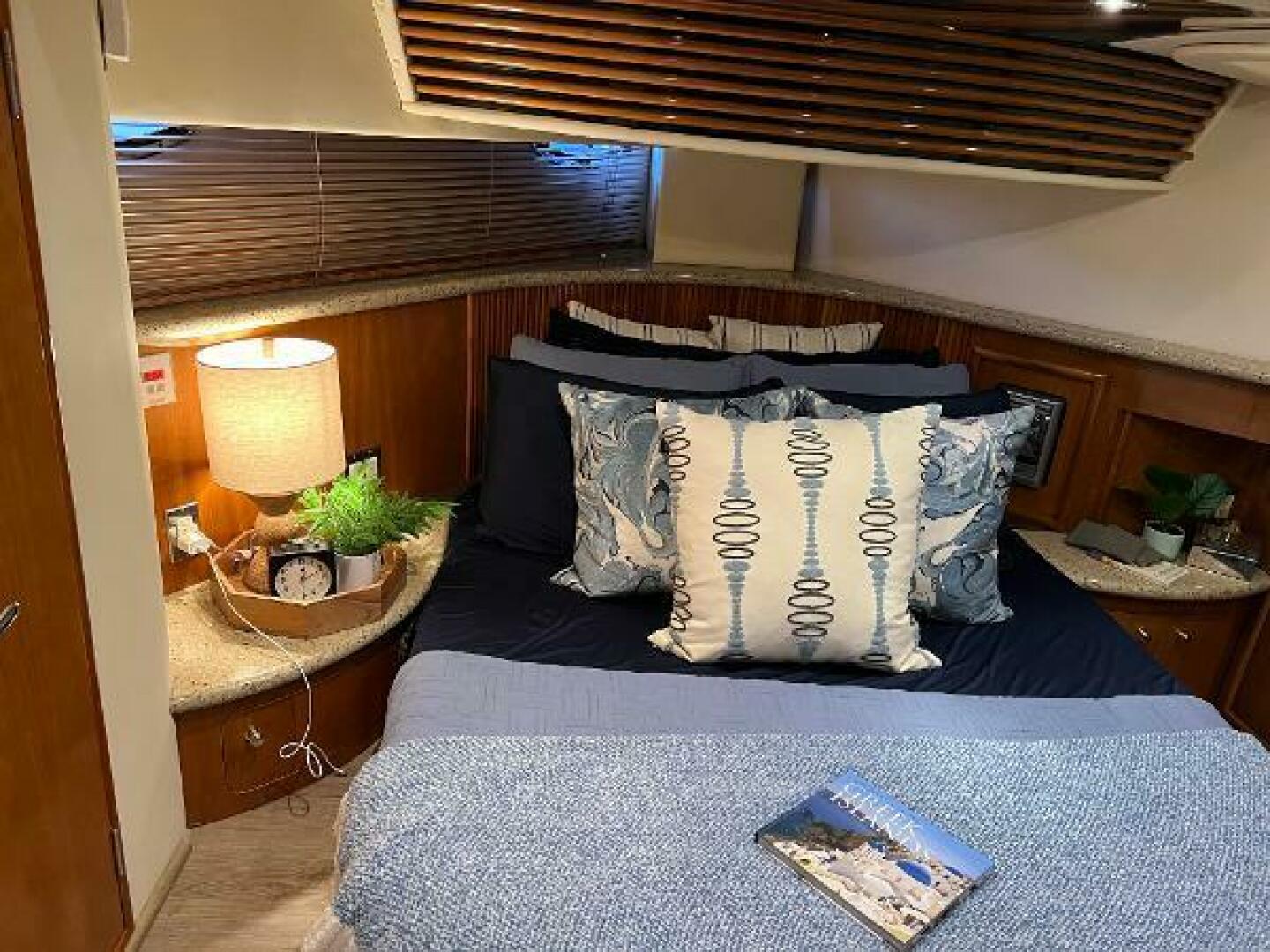 2001 Carver 450 Voyager Pilothouse - Image 60