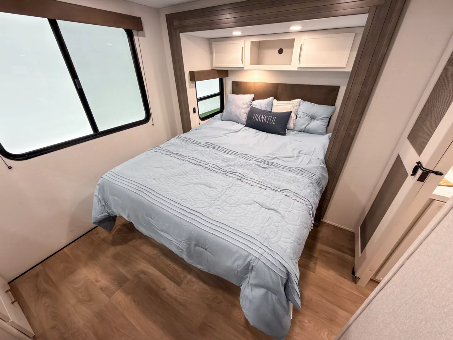 2027 Grand Design TRANSCEND 345DQT - Image 15