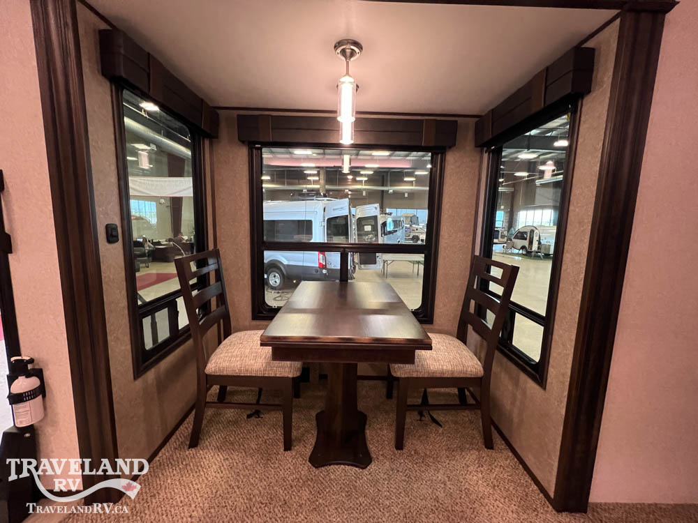 2018 JAYCO NORTH POINT 317RLOK - Image 8