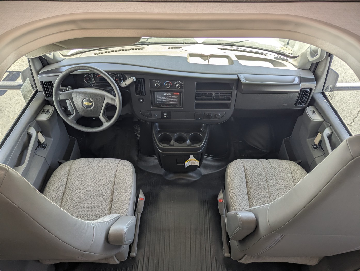 2027 Thor Motor Coach Four Winds 25Z - Image 7