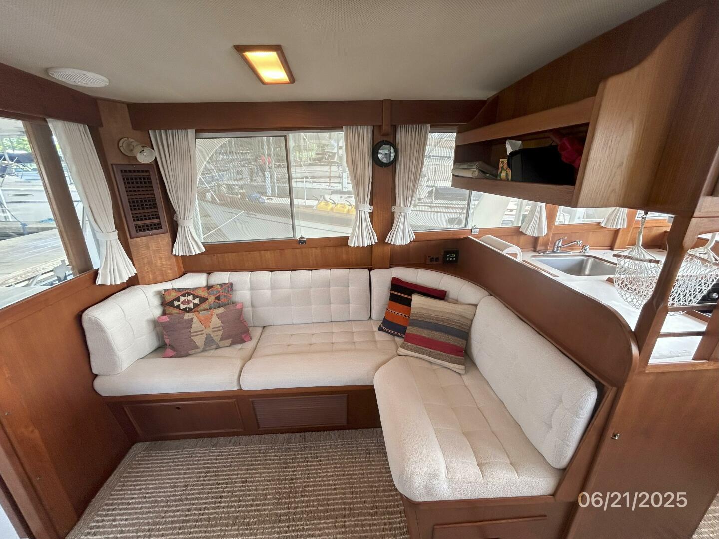 1992 Grand Banks Europa - Image 45