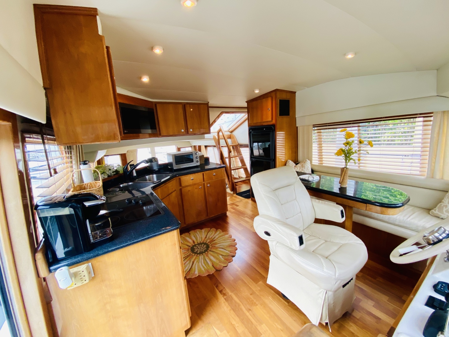 2003 Navigator 5700 Rival - Image 30