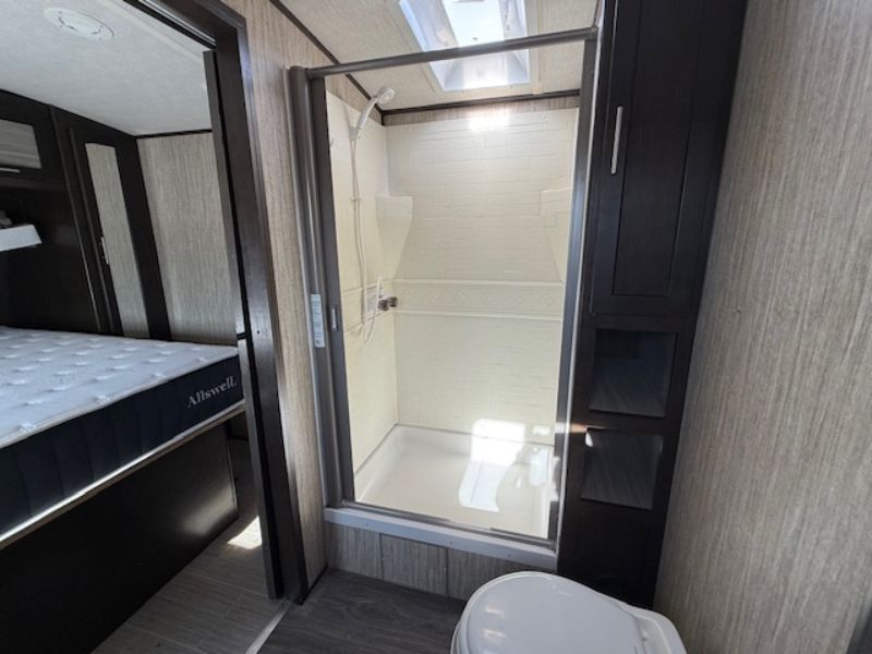2019 Cruiser RV Fun Finder Xtreme Lite 25RS - Image 9