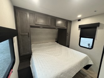 2026 VENTURE RV SPORTTREK STINGER 181VRK - Image 16