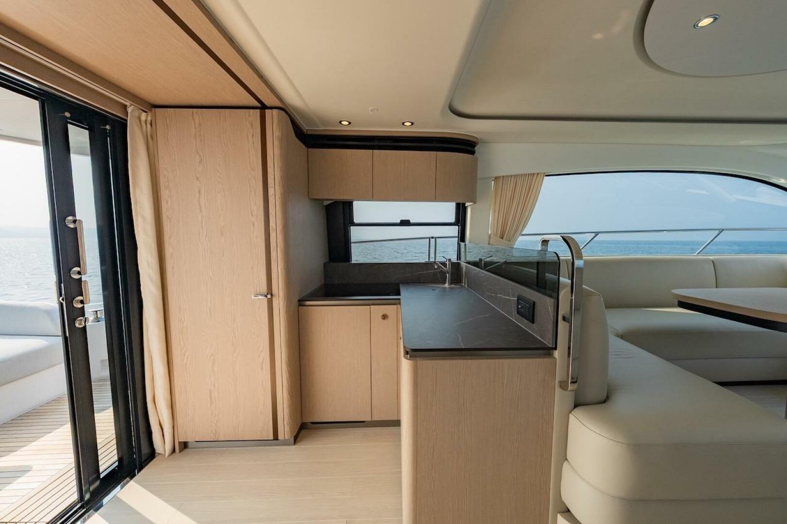 2023 Azimut Fly 53 - Image 38