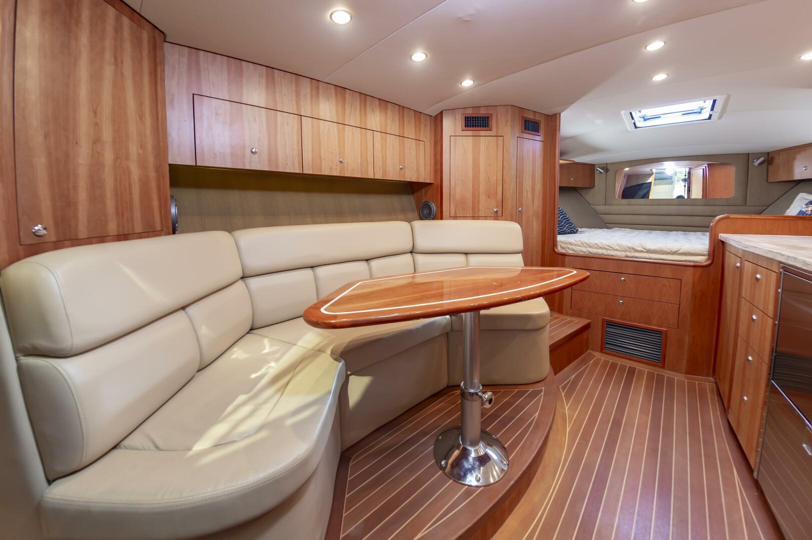 2014 Jupiter 41 Sport Bridge - Image 28