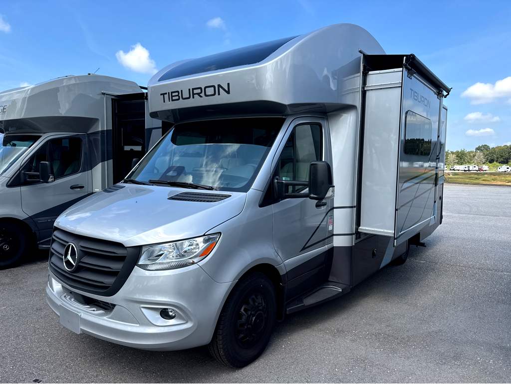 2027 THOR MOTOR COACH TIBURON 24XL - Image 3