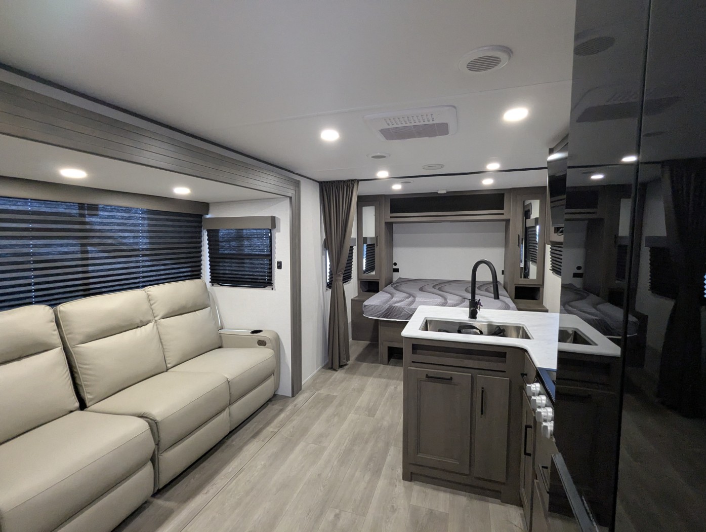 2026 Grand Design Transcend XPLOR 23BHX - Image 28