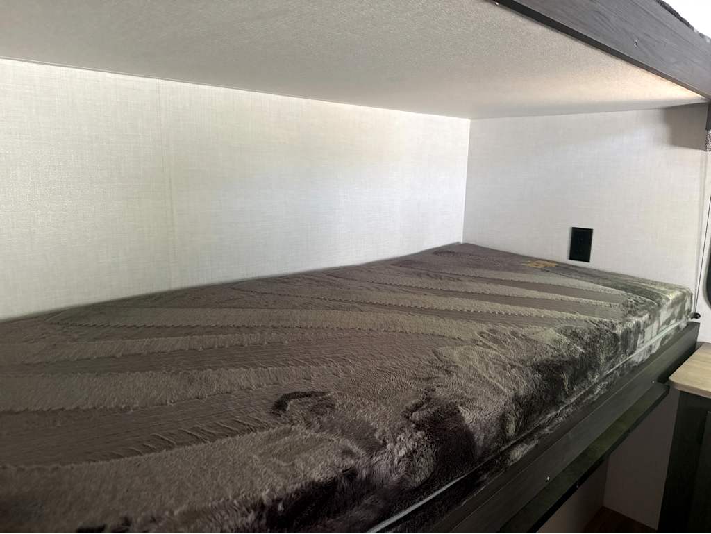 2027 VENTURE RV SIENNA 281VQB - Image 31