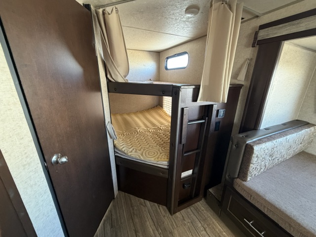 2018 CHEROKEE GREY WOLF 26DBH - Image 14
