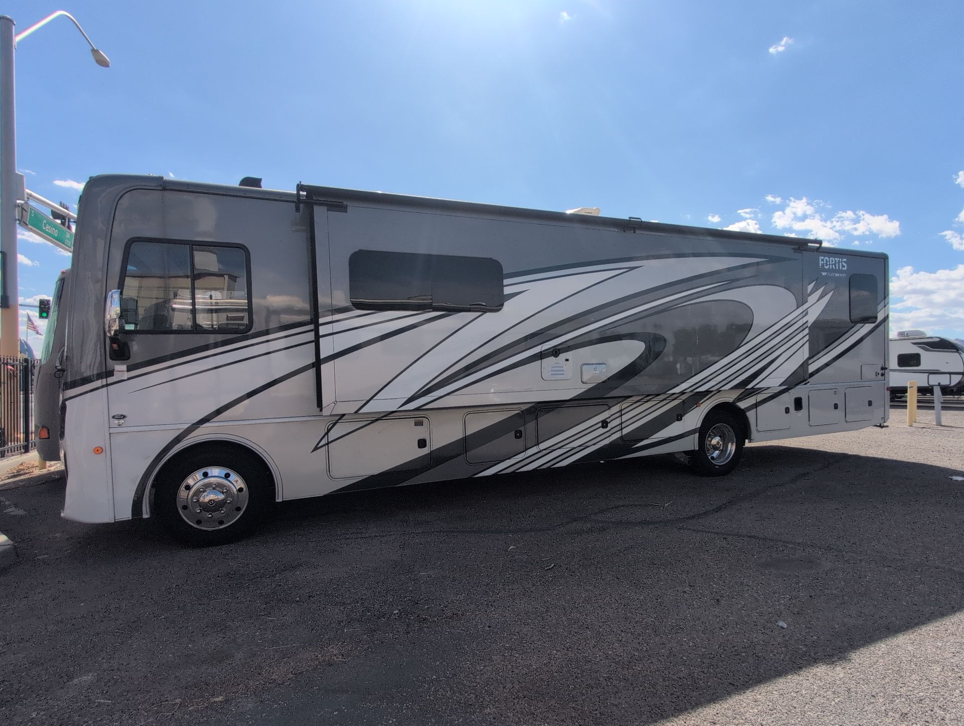 2024 Fleetwood Fortis 36Y - Image 8