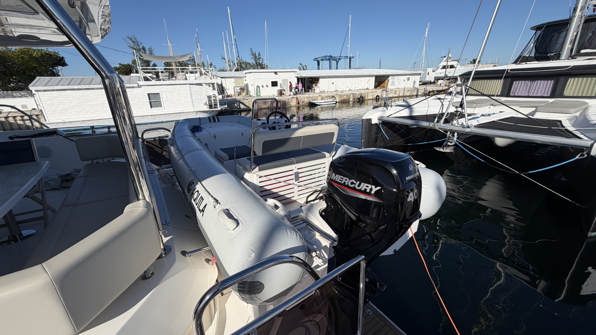 2025 Aquila 54 ENCLOSED BRIDGE - Image 77