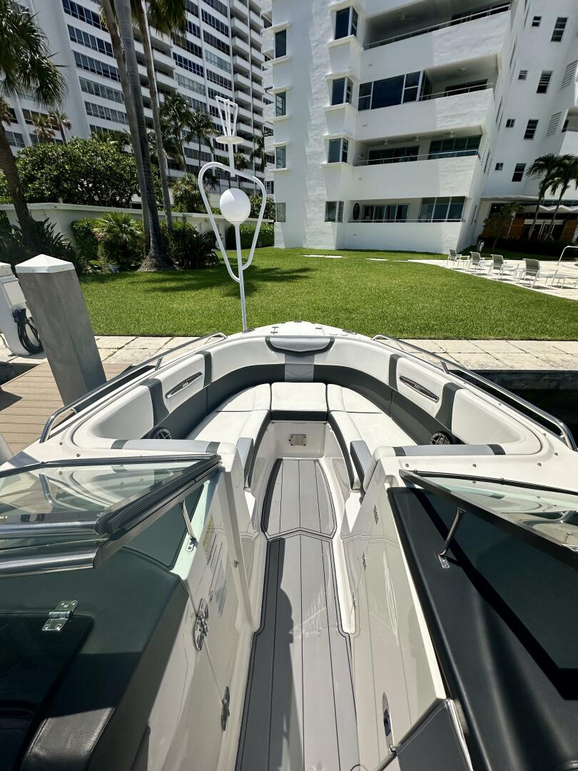 2022 Chaparral 267 SSX OB - Image 13