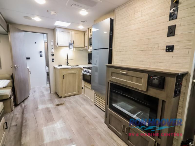 2026 COACHMEN 333DORM - Image 7