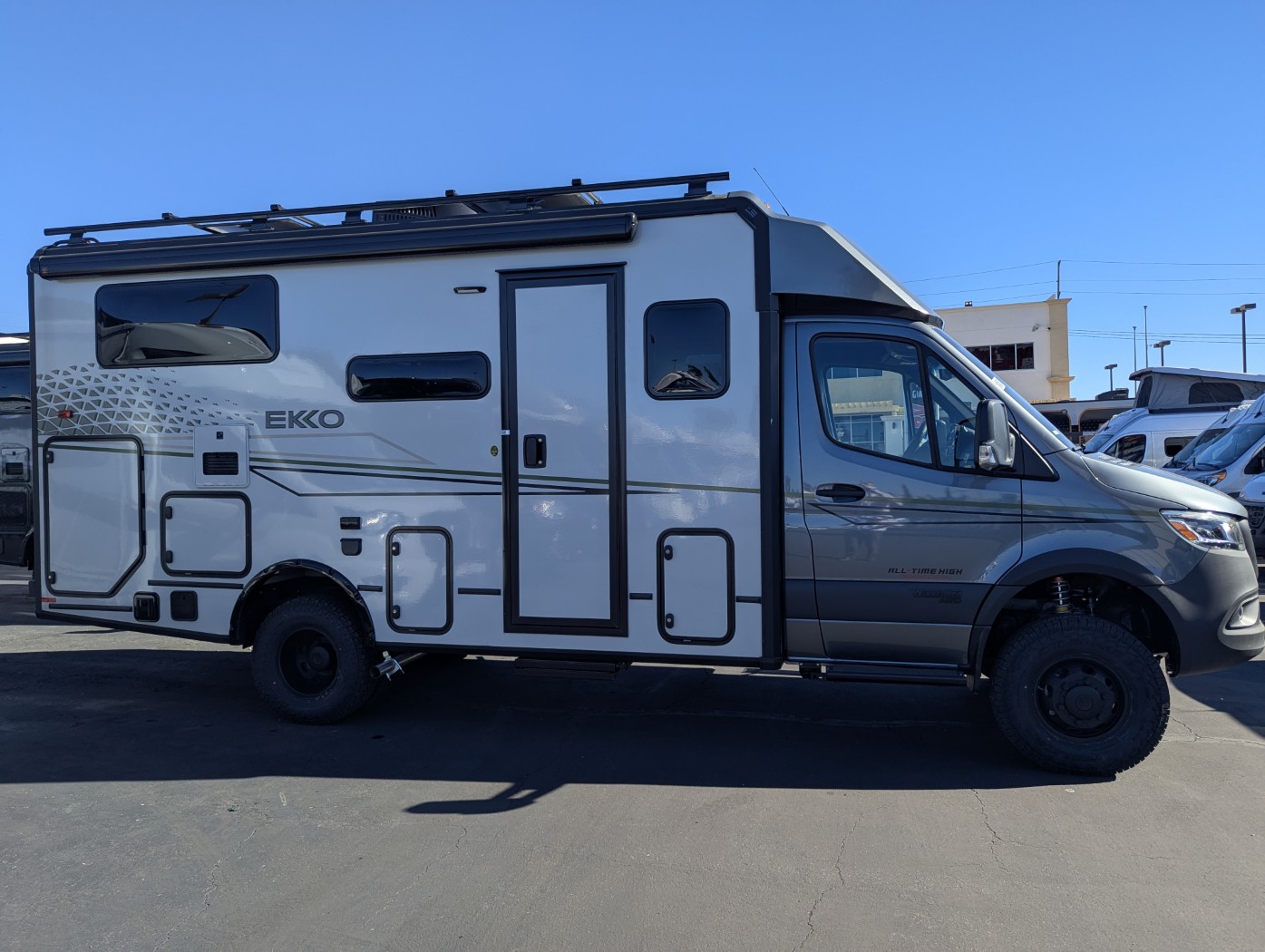 2026 Winnebago EKKO Sprinter 23B AWD - ATH EDITION - Image 9