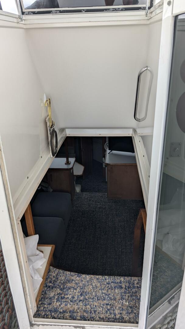 1994 Carver 370 AFT CABIN - Image 18